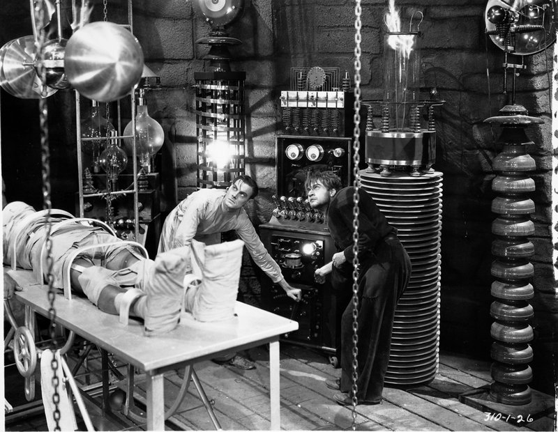 Colin Clive and Dwight Frye í hlutverkum sínum í kvikmyndinni Frankenstein frá árinu 1931.