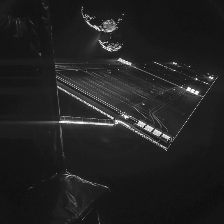 Rosetta-mission-selfie-at-16-km-e1415897242389.png