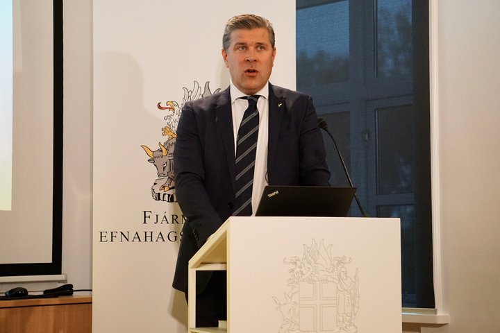 Bjarni Benediktsson fjármálaráðherra kynnir frumvarp til fjárlaga 2019.