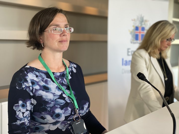 Kamilla Jósefsdóttir og Alma Möller landlæknir.