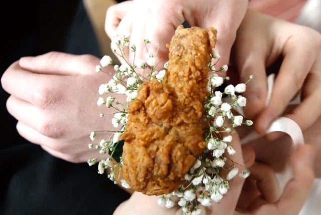 KFC.chicken.prom-.corsage.ftr-.jpg
