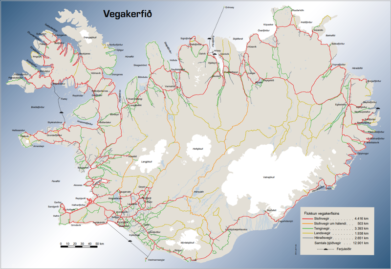Þjóðvegakerfið árið 2017, alls 12.901 km, auk ferjuleiða. Þar af telja stofnvegir (rauðar línur) 4.410 km og tengivegir (grænar línur) 3.393 km. KORT: Vegakerfið 2017. Vegagerðin
