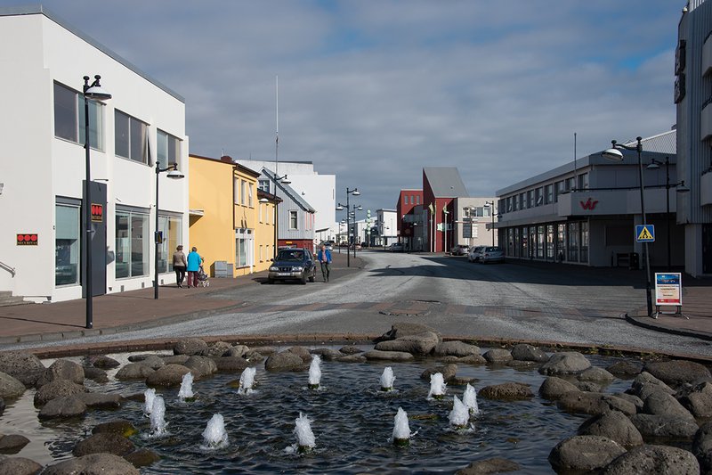 Hafnargatan er aðalgatan í Reykjanesbæ. MYND: Wikipedia