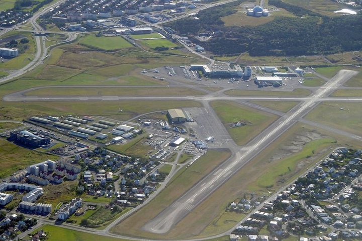 Reykjavik_Airport_aerial.jpg