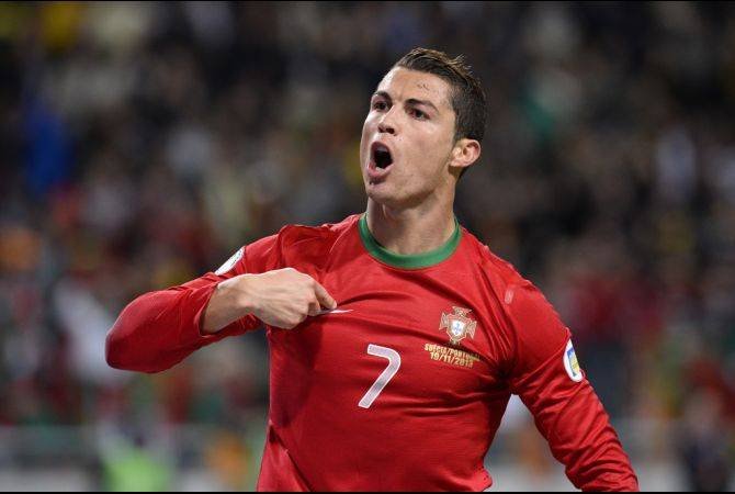 Christiano Ronaldo er sagður hafa svikið tæplega 15 milljónir evra undan skatti.