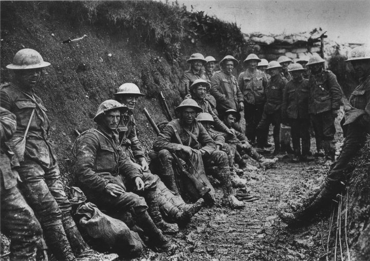Royal_Irish_Rifles_ration_party_Somme_July_1916.jpg