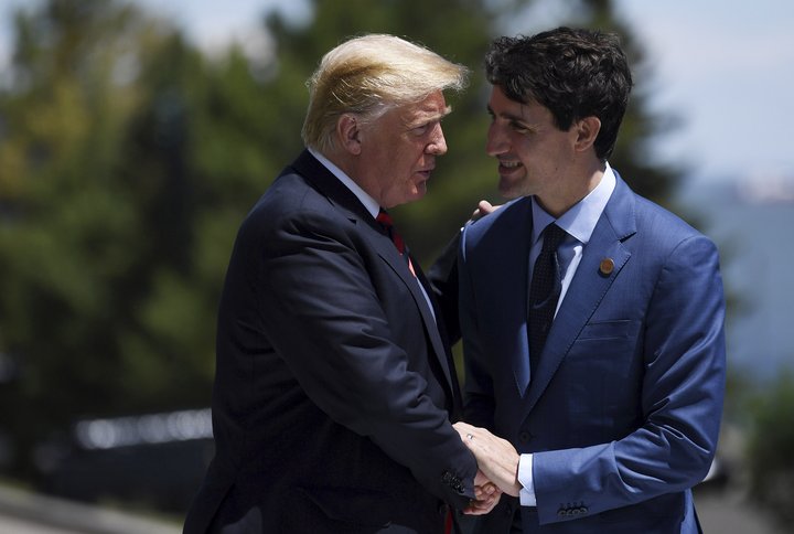 Donald Trump er forseti Bandaríkjanna og Justin Trudeau er forsætisráðherra Kanada.