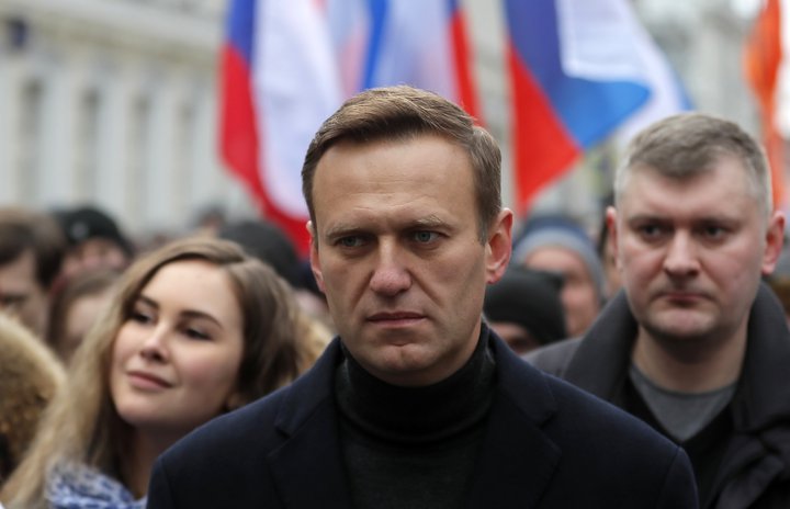 Alexei Navalní liggur enn þungt haldinn á spítala í Berlín.