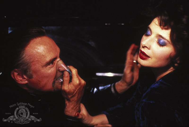 Dennis Hopper og Isabella Rossellini í Blue Velvet.