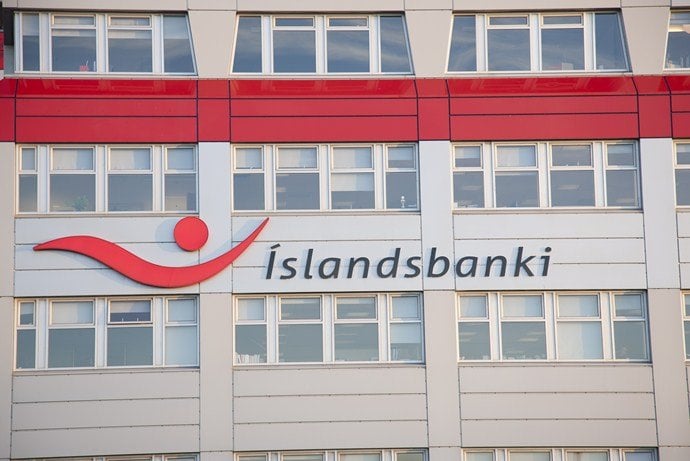 islandsbanki-2.jpg